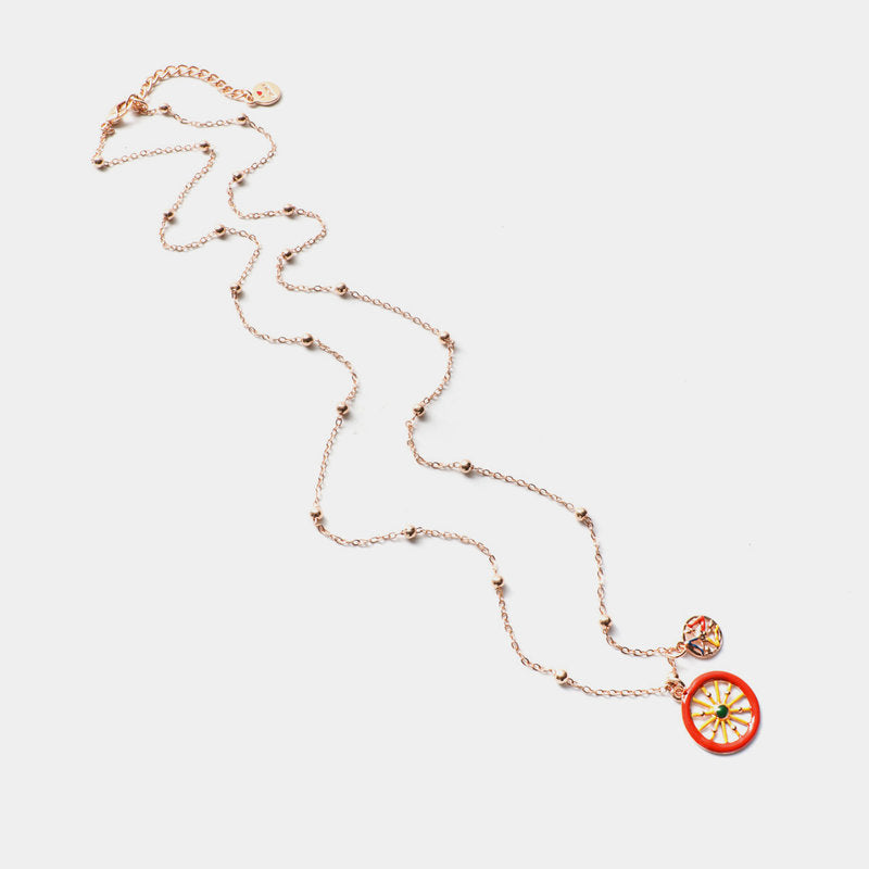 Collana in Metallo con ruota del carretto siciliano e simbolo Trinacria impreziositi da smalti colorati — collezione ETNA