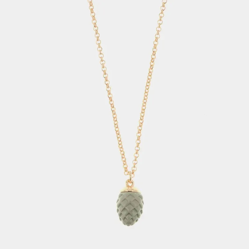 Collana in Metallo con pendente a forma di pigna portafortuna smaltata grigia — collezione PIGNA