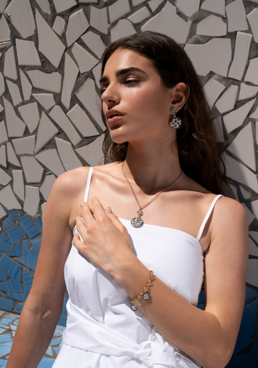 Contattaci su WhatsApp